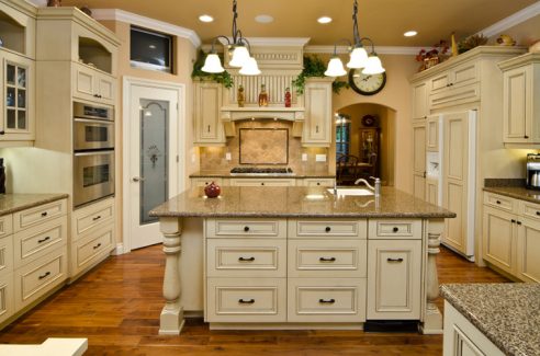  Transitional Lihgt Cream Kitchen Cabinets And Island