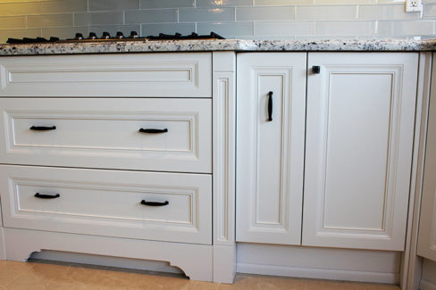   Transitional Off White Kitchen Cabinets Flat Panel