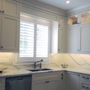 High end kitchen cabinets. Each one of our kitchens is designed specifically for our clients based on their personal taste, their needs and their budget. Kitchen design and built by Joseph Kitchen. 2018