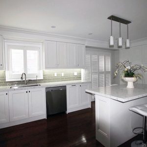 transitional kitchen