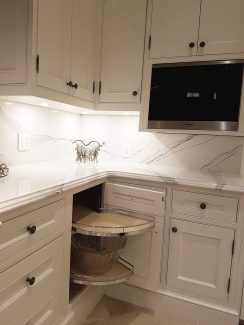Corner pull out for an easy access to the end of the corner cabinets Under light cabinets to have a good source of light in all kitchen area. Built and designed by JK North York 2018.