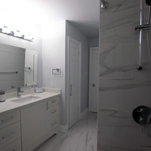 Bathroom renovation. Custom made vanity. Painted doors. High quality drawers with soft close hinges. European hardware. By JK Toronto Nov. 2018