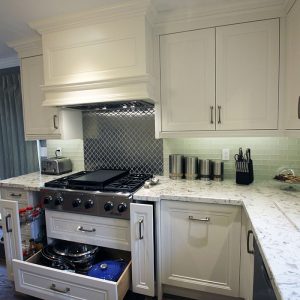 Large pot drawers, spice rack pull outs.