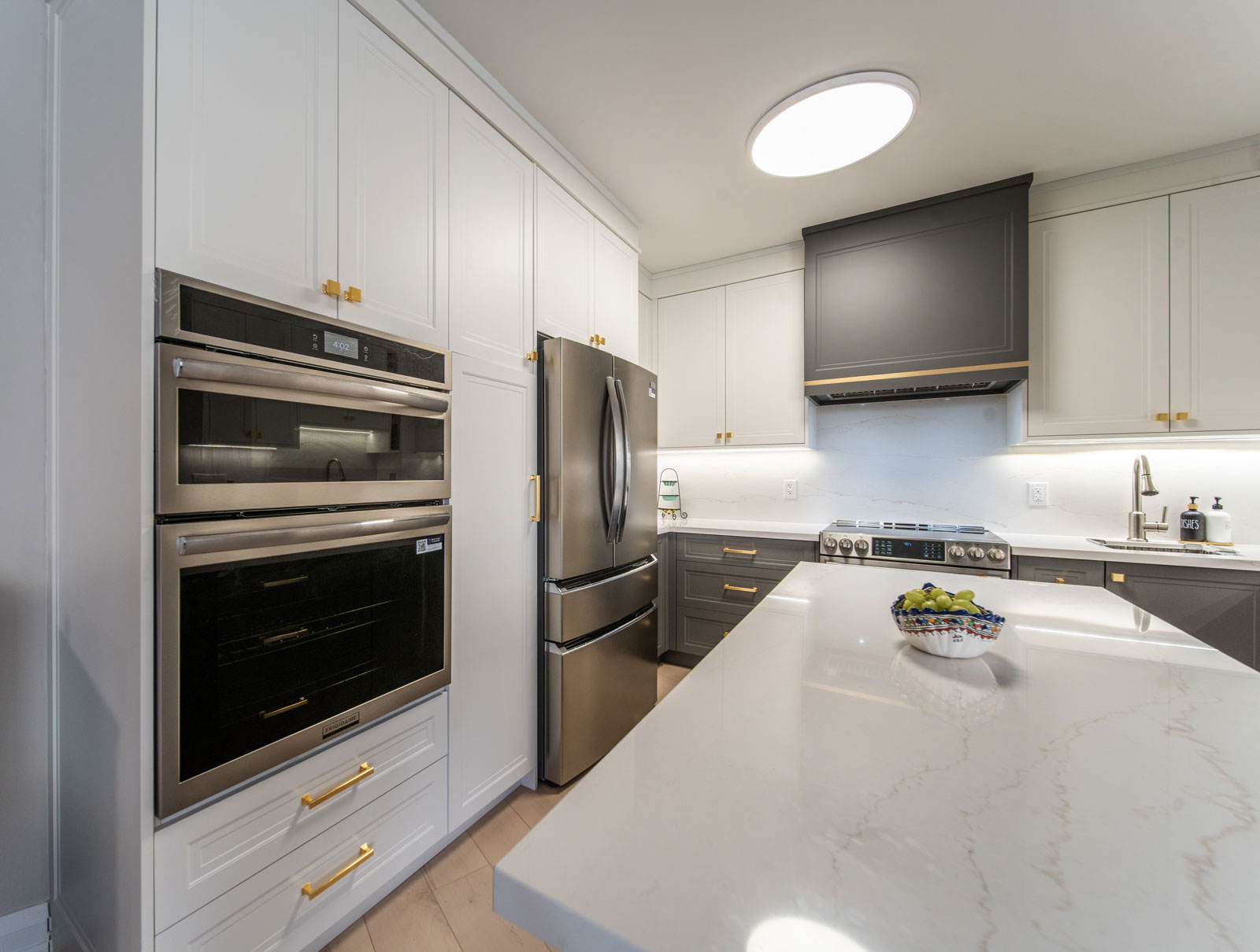 Transitional home page photo